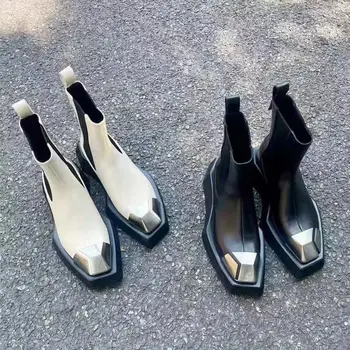 2023 Новите обувки на Челси на платформа с квадратни пръсти, тънки черни къси ботуши, дамски обувки British Fan Car